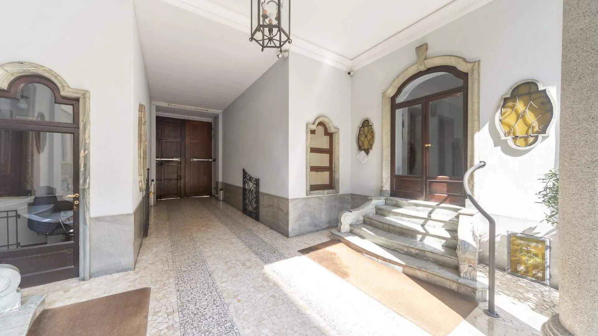 Sunny Apartment With Terrace In Milan City Center By Rentopolis イタリア