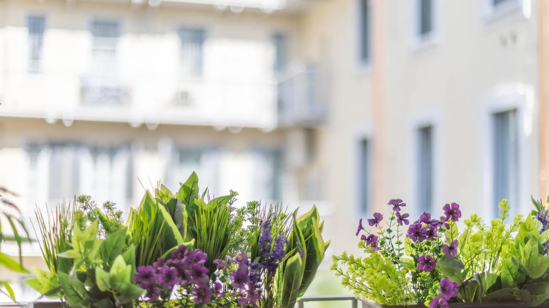 Sunny Apartment With Terrace In Milan City Center By Rentopolis
